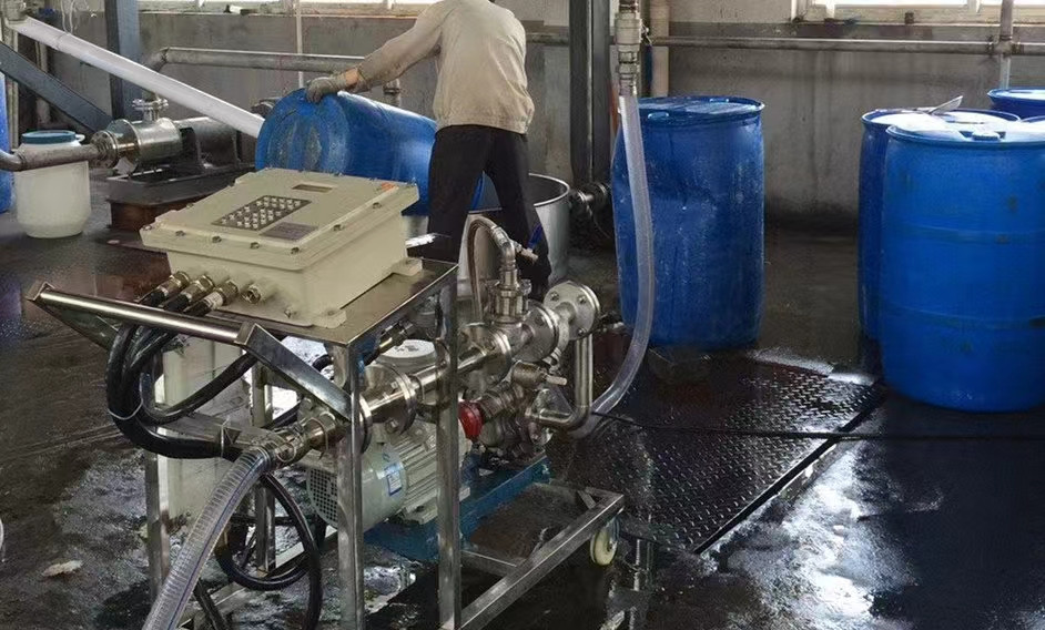 YLJ-II增塑劑定量灌裝大(dà)桶設備